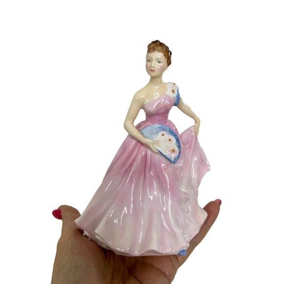 Royal Doulton Pretty Lady Figurine “Invitation” HN2170 Bone China Vtg England - Picture 11 of 17